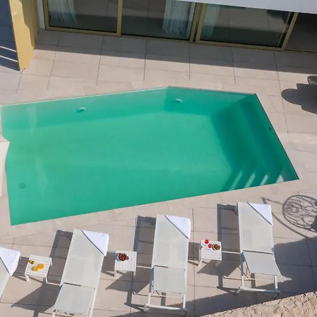 Villa New Luxury Seaside Lemon Tree M With Heated Pool & Sea View & Parking *