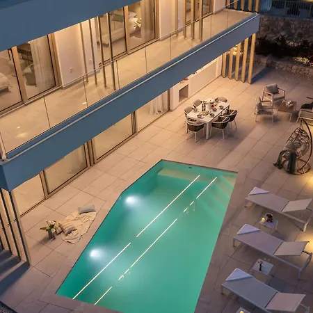 Villa New Luxury Seaside Lemon Tree M With Heated Pool & Sea View & Parking Sutivan