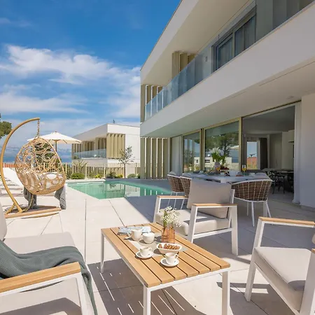 New Luxury Seaside Lemon Tree M With Heated Pool & Sea View & Parking * Sutivan